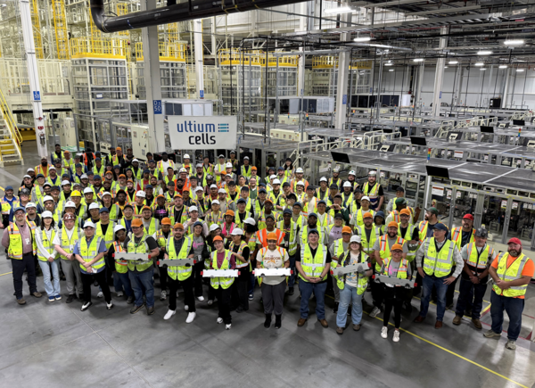 Employees at Ultium Cells' Spring Hill, Tennessee, plant pose with the JF2 lithium iron phosphate (LFP) battery cell for ESS to celebrate the start of mass production. (Photo: Ultium Cells)