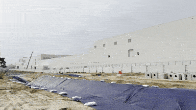 Hyundai Motor's Future Mobility Battery Anseong Campus (MAAC) construction site photographed on July 17. Most of the building construction has been completed, with work continuing on external infrastructure. (Photo: THE ELEC)