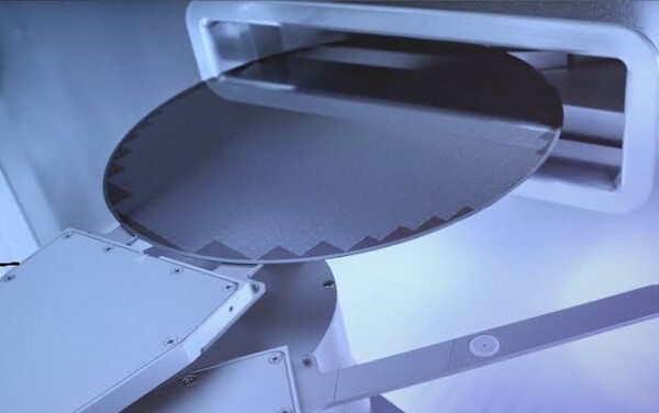 iVisionWorks is developing a semiconductor wafer inspection system. (Photo: KLA)