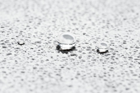 Water droplets formed on the surface of autoclaved lightweight concrete (ALC) after treatment with LC4004WR RainGuard. (Photo: Wacker Chemicals Korea)