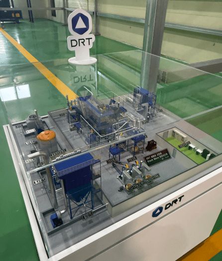 A model of DRT’s first waste battery recycling mass-production facility at the Saemangeum Industrial Complex in Gunsan, North Jeolla Province. (Photo: THE ELEC)