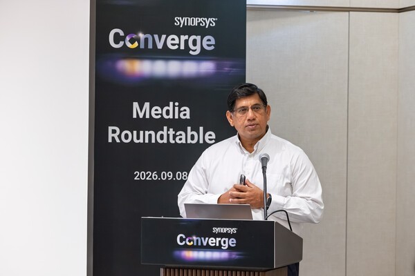 Shankar Krishnamoorthy, chief product development officer at Synopsys, discusses the company’s technology at the Grand InterContinental Seoul Parnas in Gangnam, Seoul, on Sept. 8. (Photo: Synopsys)